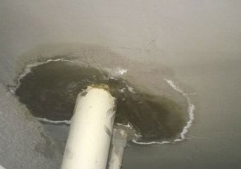 二樓衛生間漏水原因是什么?二樓衛生間漏水怎么辦